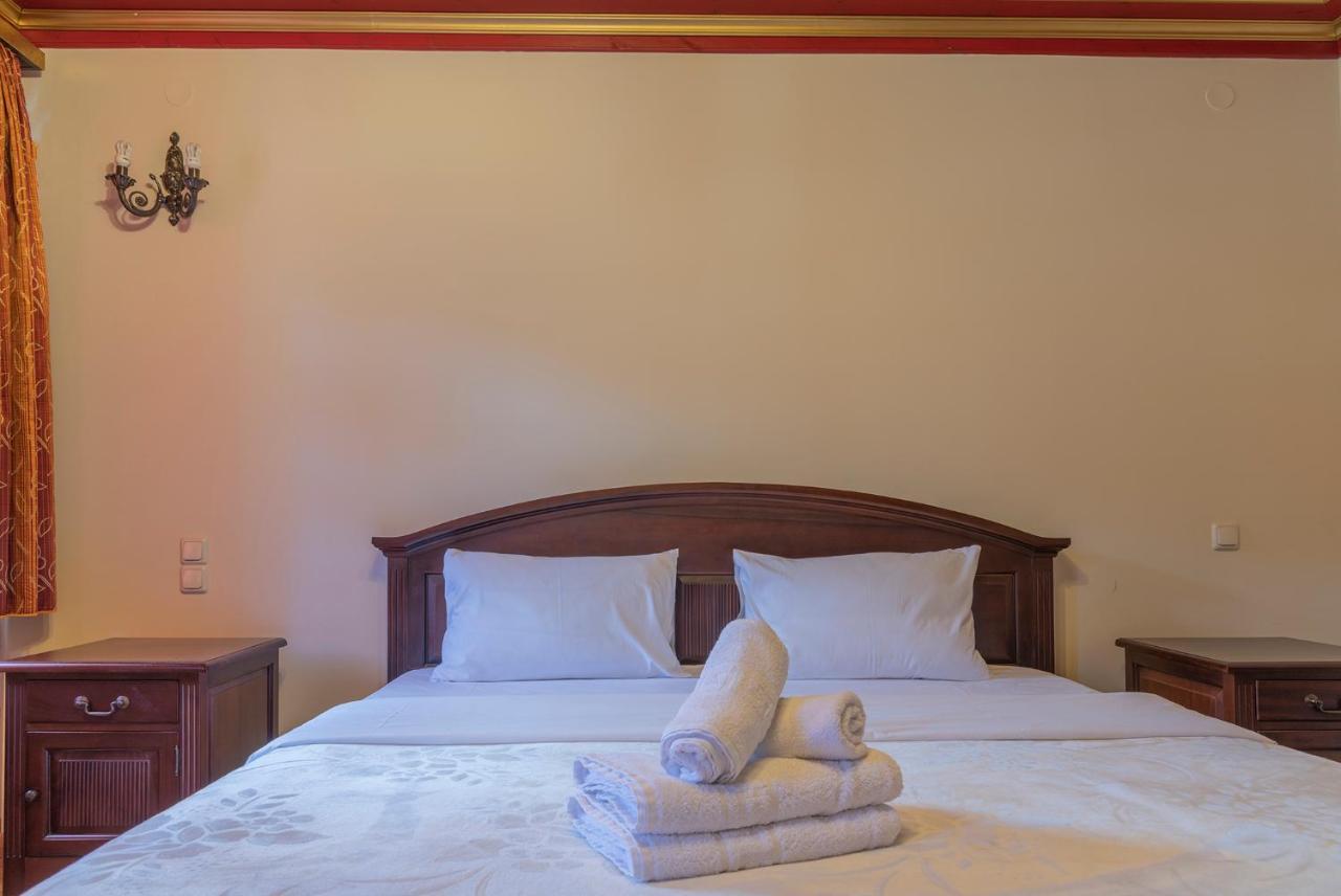 Aggelon Katafygio Hotel Asprangeloi ภายนอก รูปภาพ