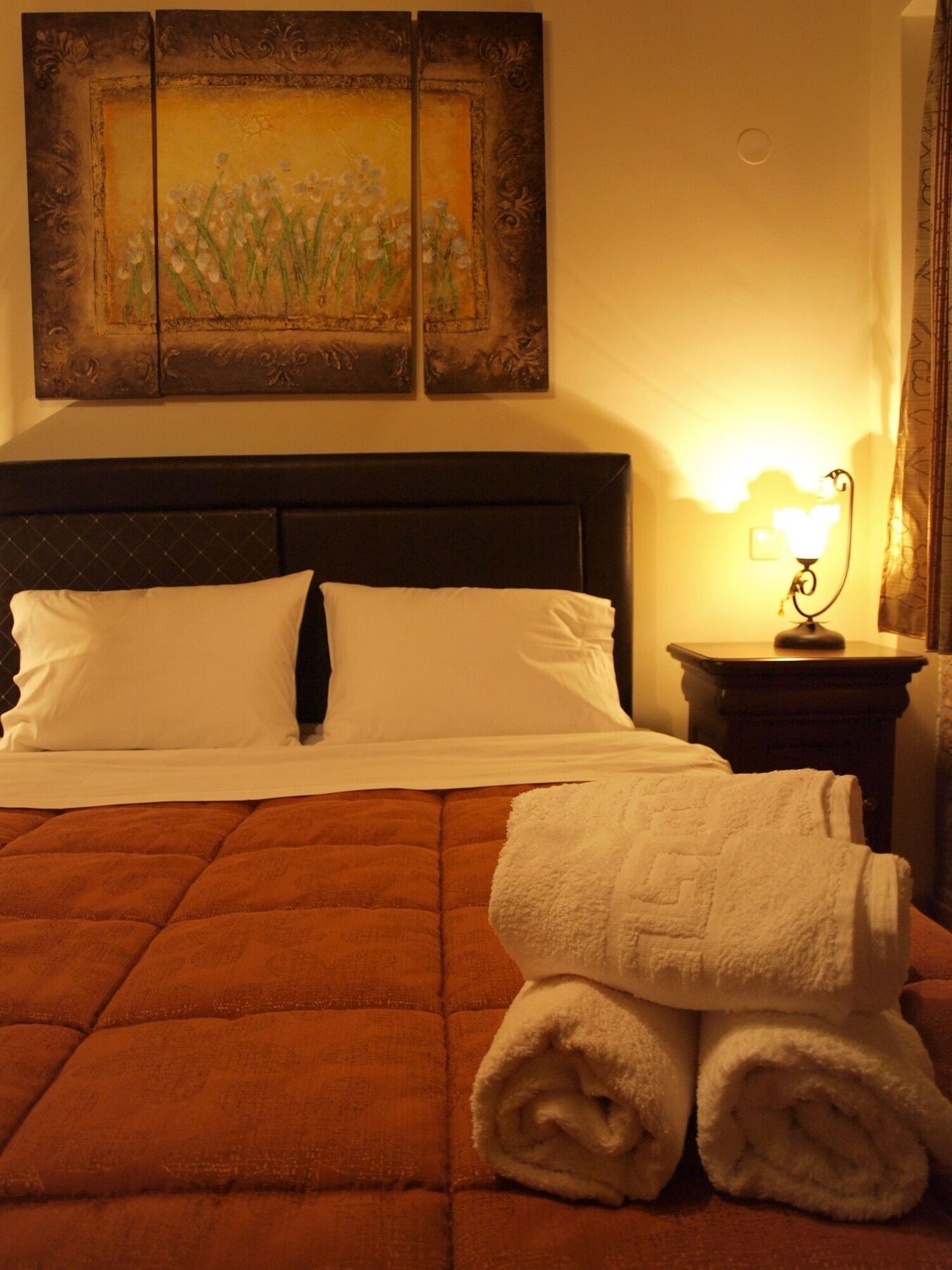 Aggelon Katafygio Hotel Asprangeloi ภายนอก รูปภาพ