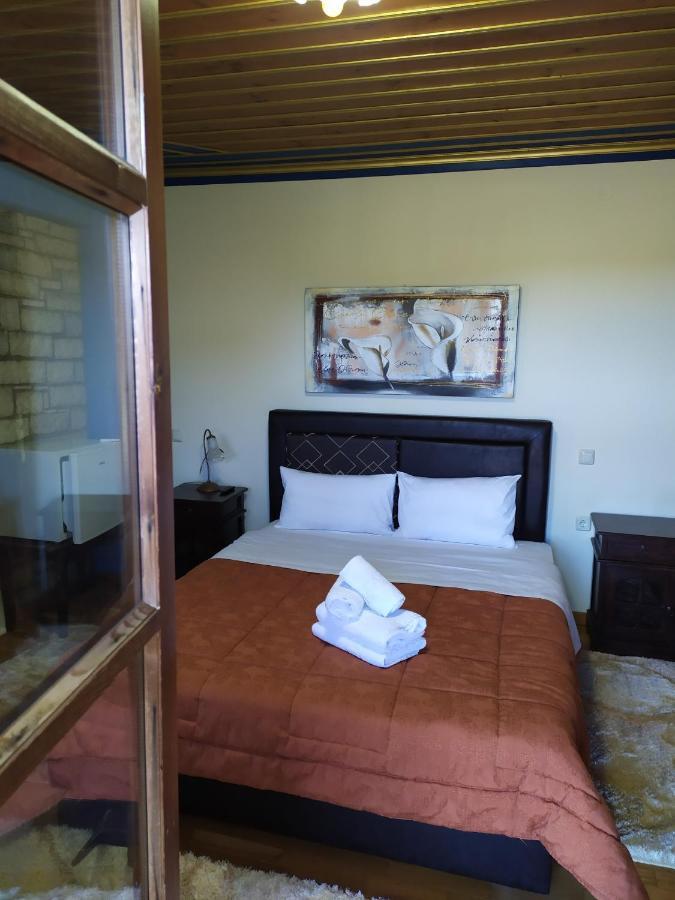 Aggelon Katafygio Hotel Asprangeloi ภายนอก รูปภาพ