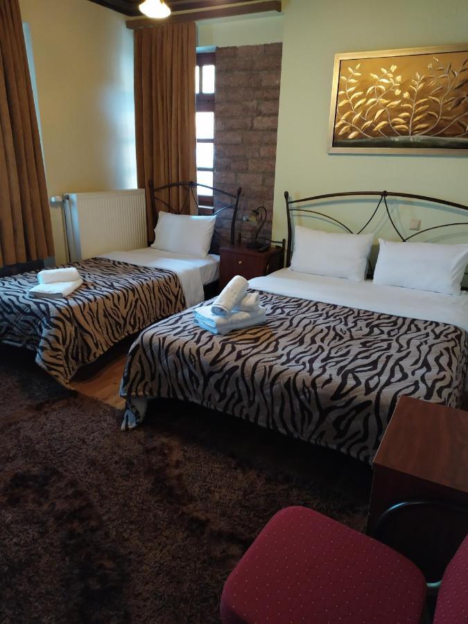 Aggelon Katafygio Hotel Asprangeloi ภายนอก รูปภาพ